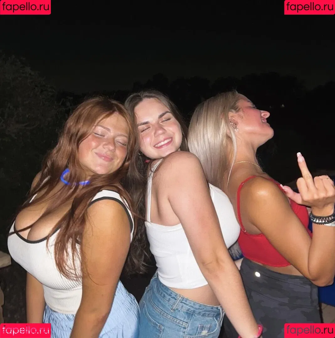 Claudia Onlyfans Photo Gallery 