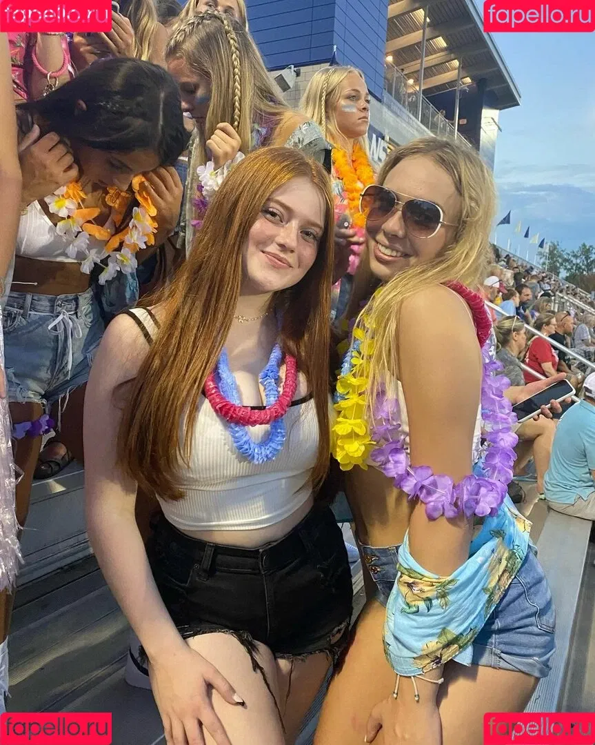 Claudia Onlyfans Photo Gallery 