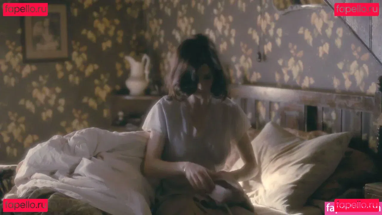 Rachel Weisz Onlyfans Photo Gallery 