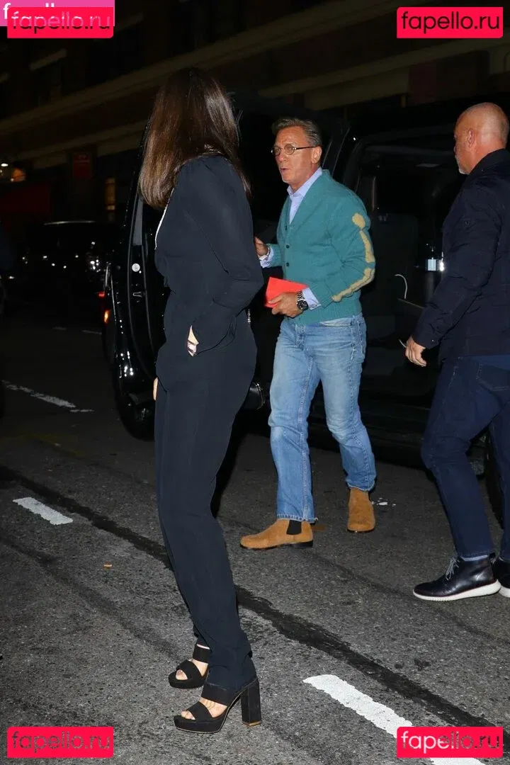 Rachel Weisz Onlyfans Photo Gallery 