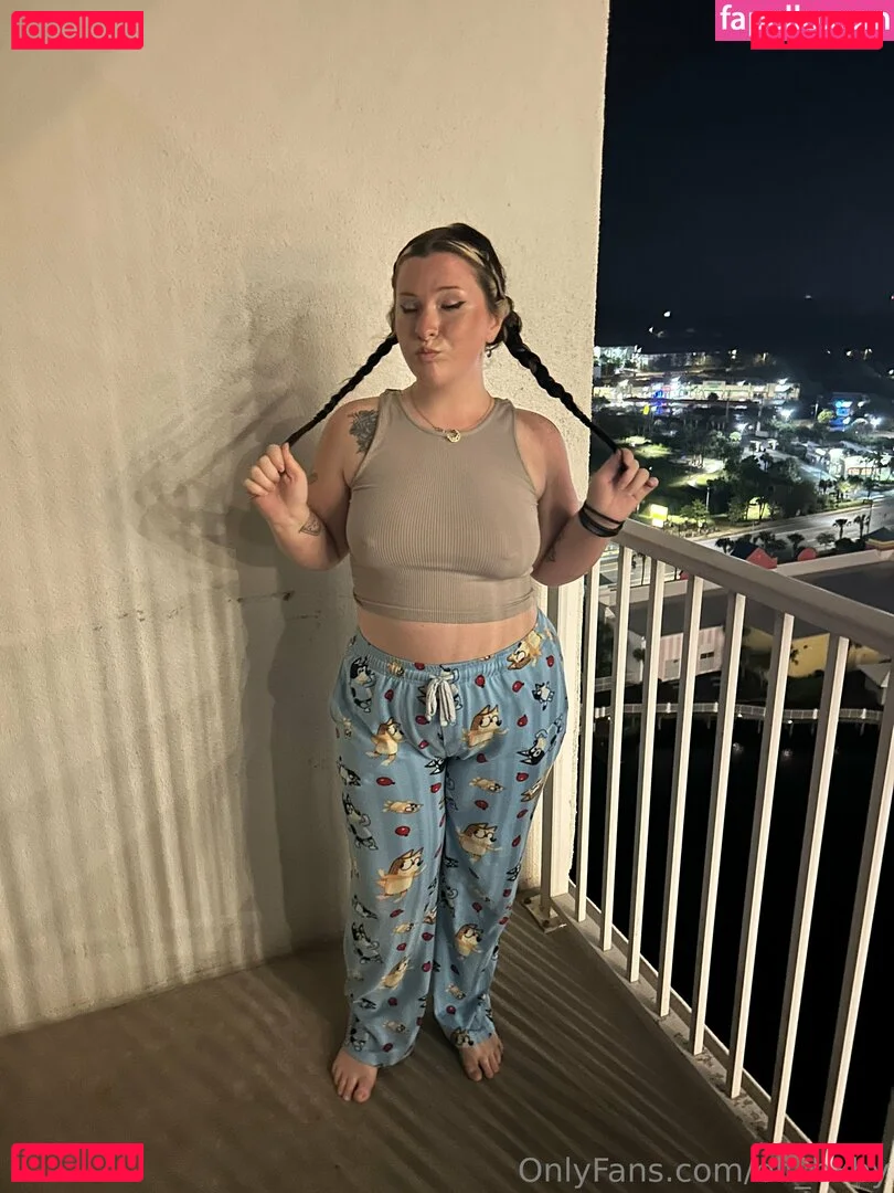 elfbxby Onlyfans Photo Gallery 