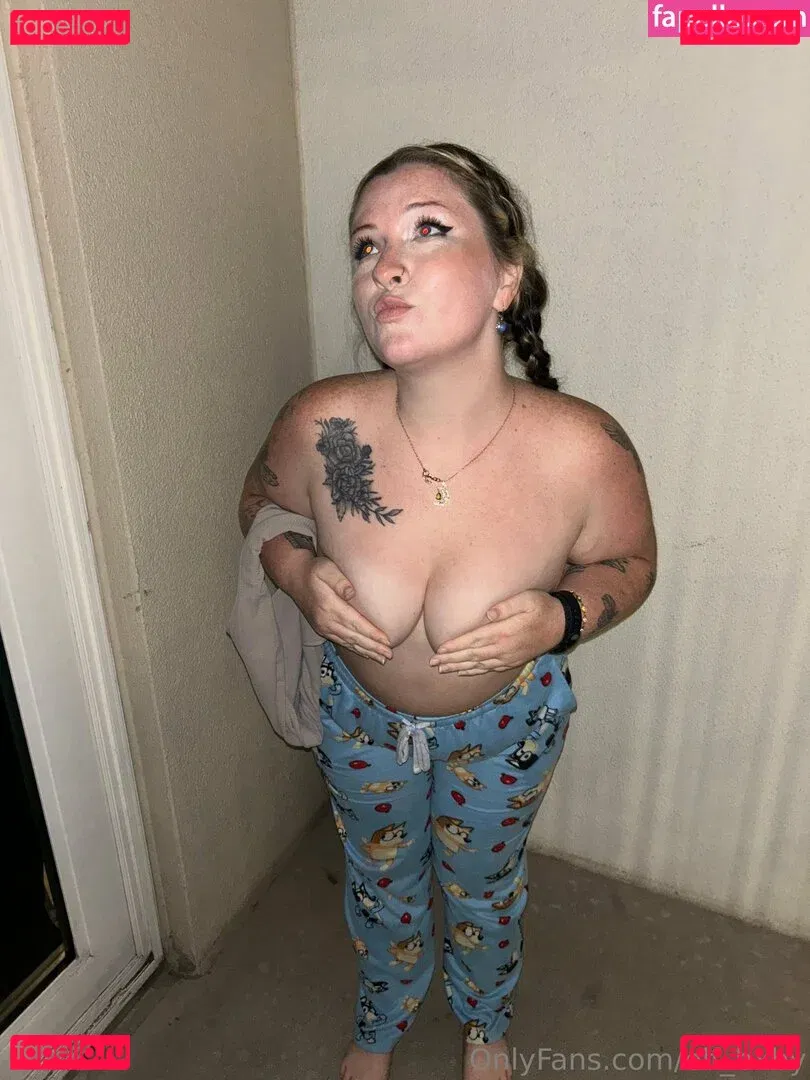 elfbxby Onlyfans Photo Gallery 