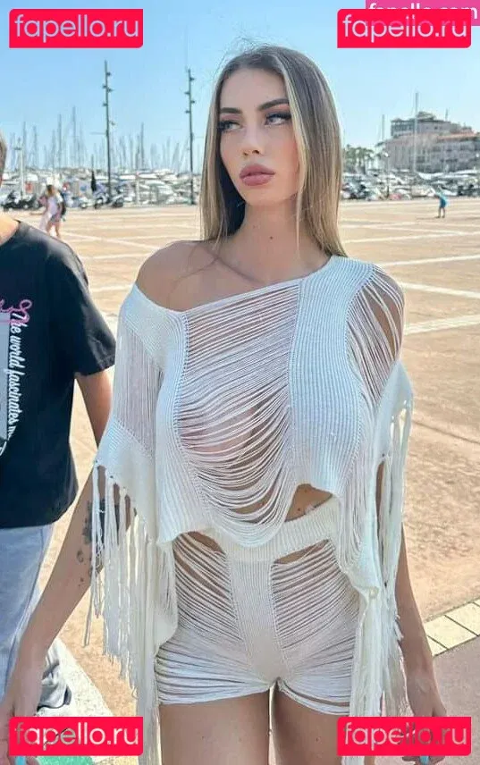 Eve Menta Onlyfans Photo Gallery 