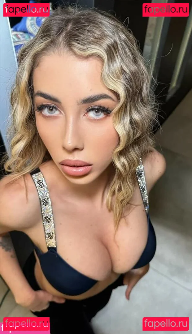 Eve Menta Onlyfans Photo Gallery 