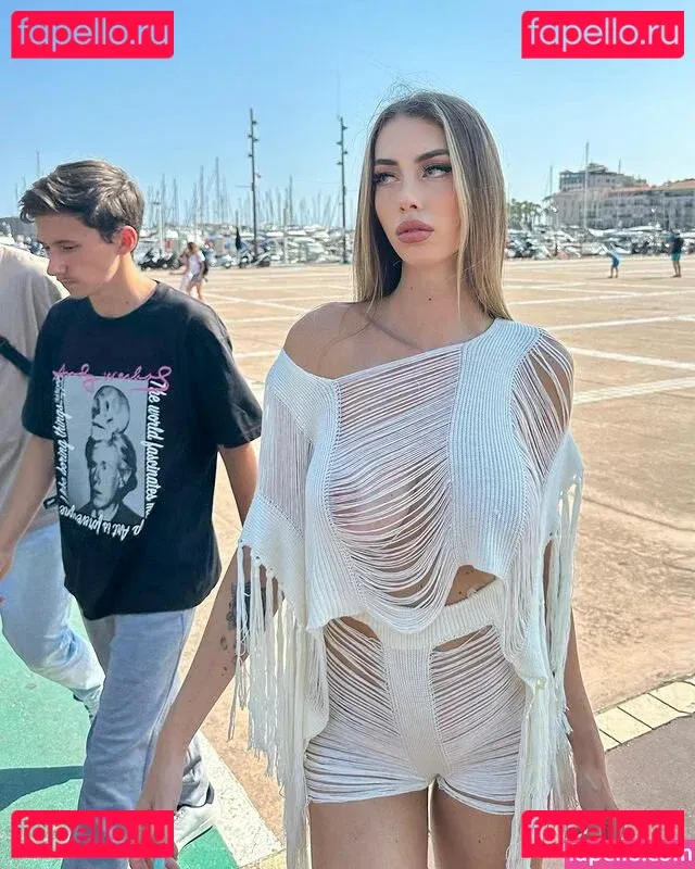 Eve Menta Onlyfans Photo Gallery 