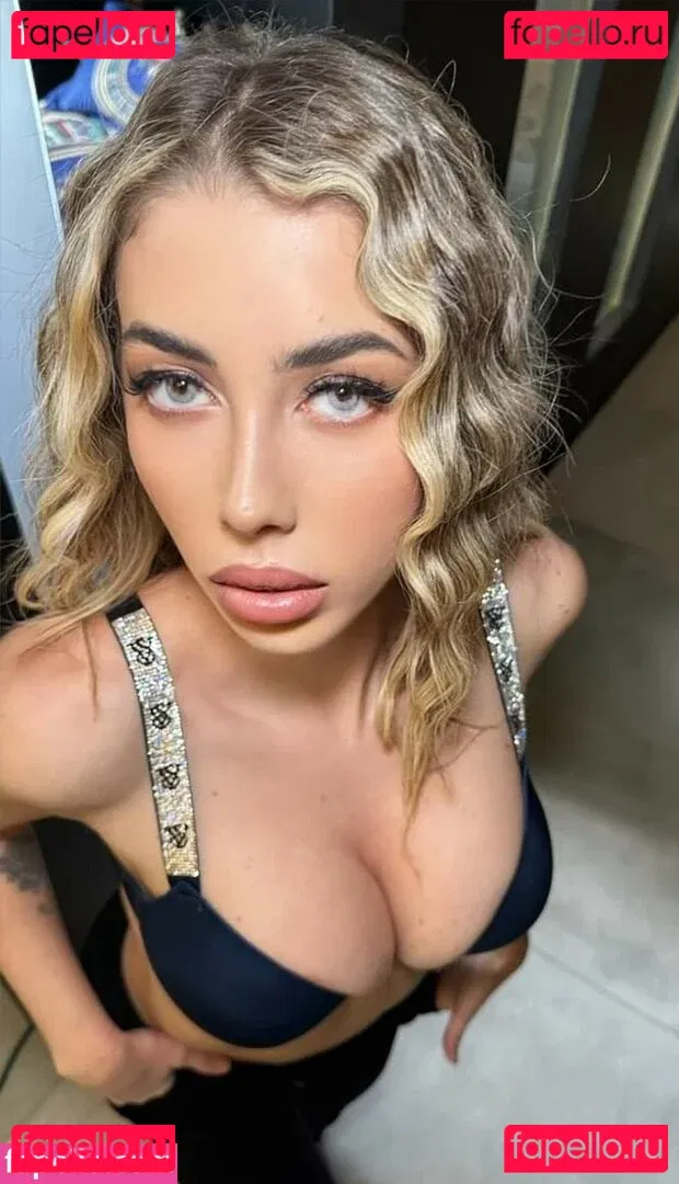 Eve Menta Onlyfans Photo Gallery 