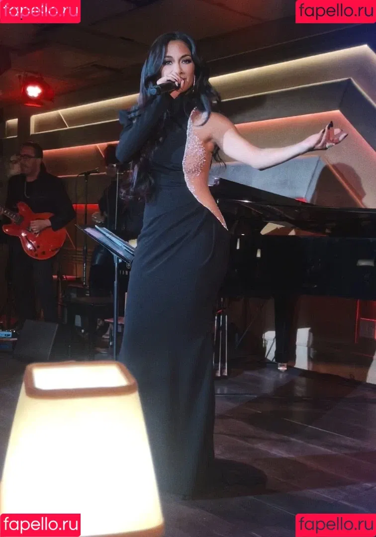 Nicole Scherzinger Onlyfans Photo Gallery 