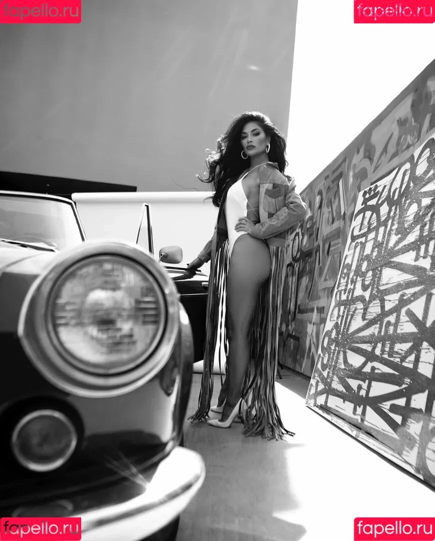 Nicole Scherzinger Onlyfans Photo Gallery 