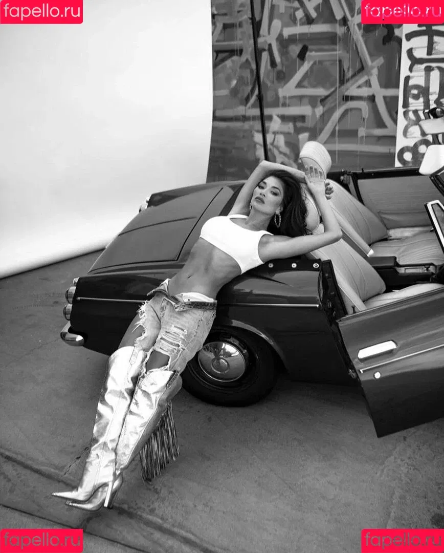 Nicole Scherzinger Onlyfans Photo Gallery 