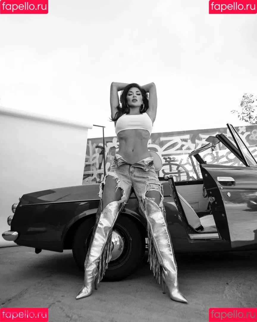 Nicole Scherzinger Onlyfans Photo Gallery 