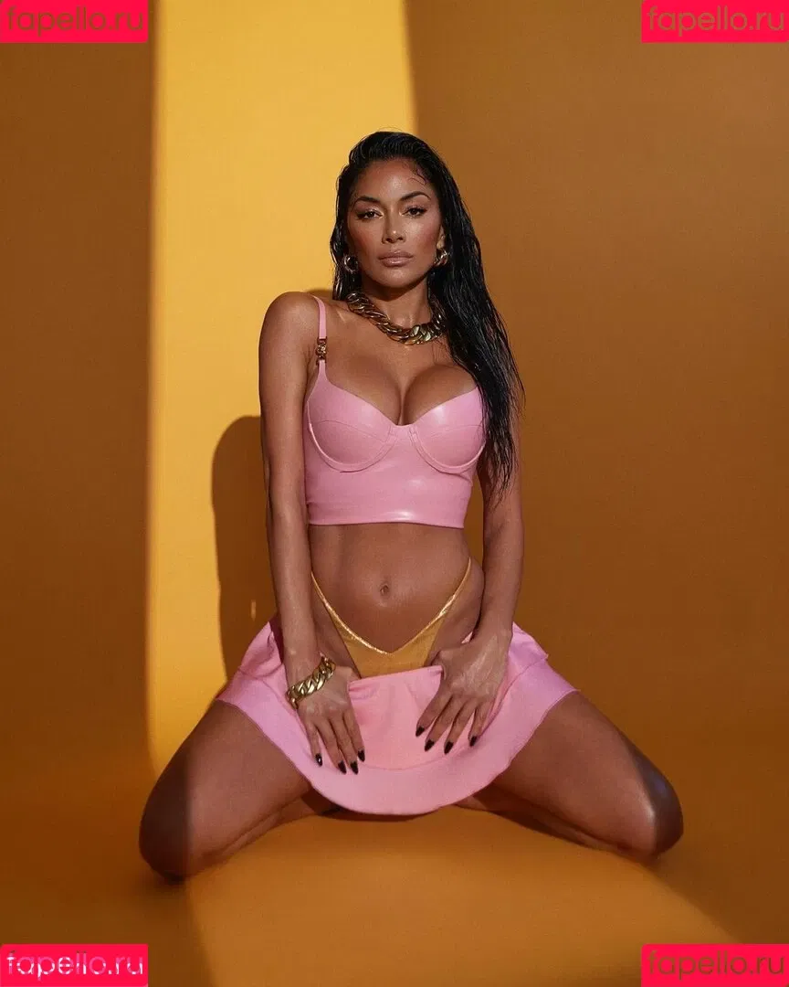 Nicole Scherzinger Onlyfans Photo Gallery 