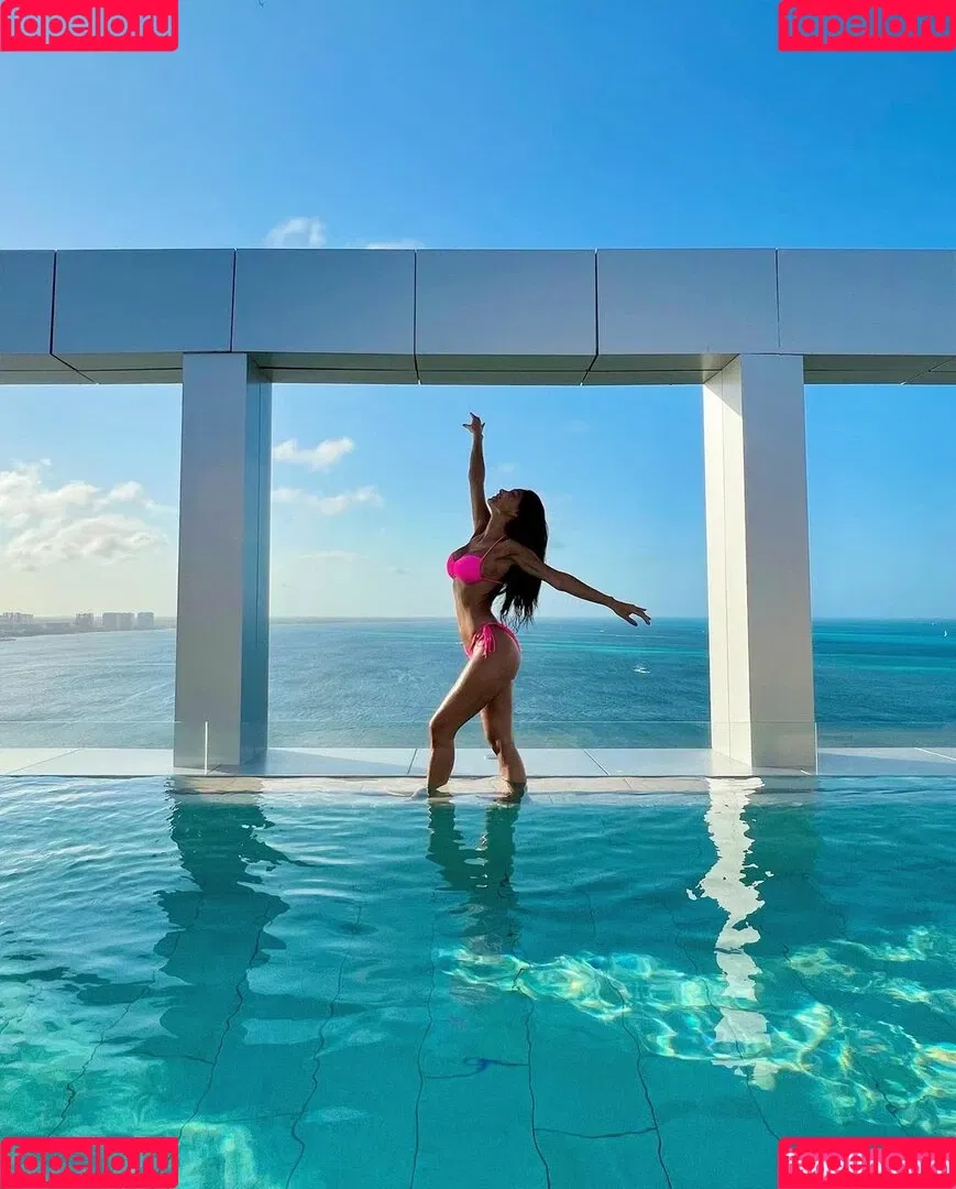 Nicole Scherzinger Onlyfans Photo Gallery 