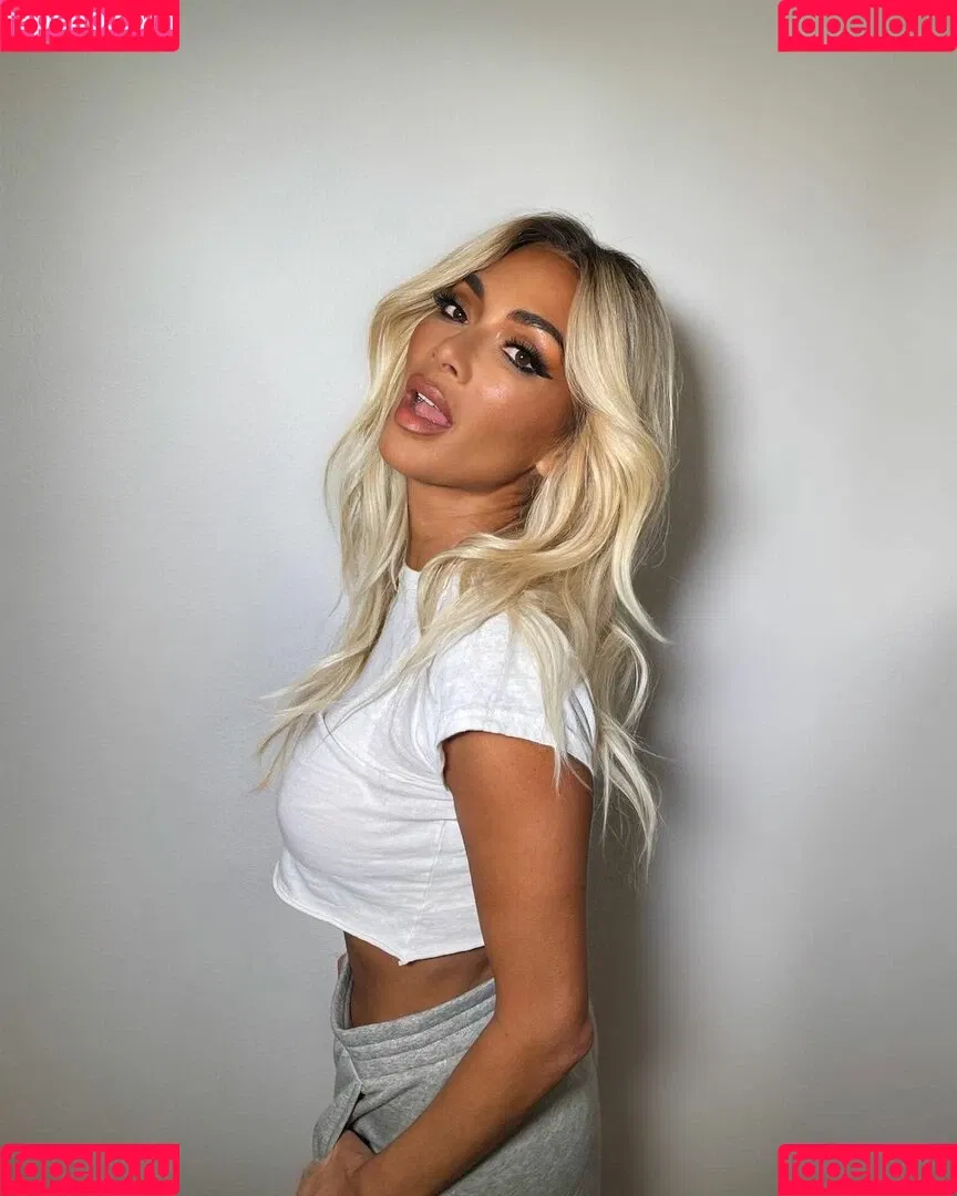 Nicole Scherzinger Onlyfans Photo Gallery 