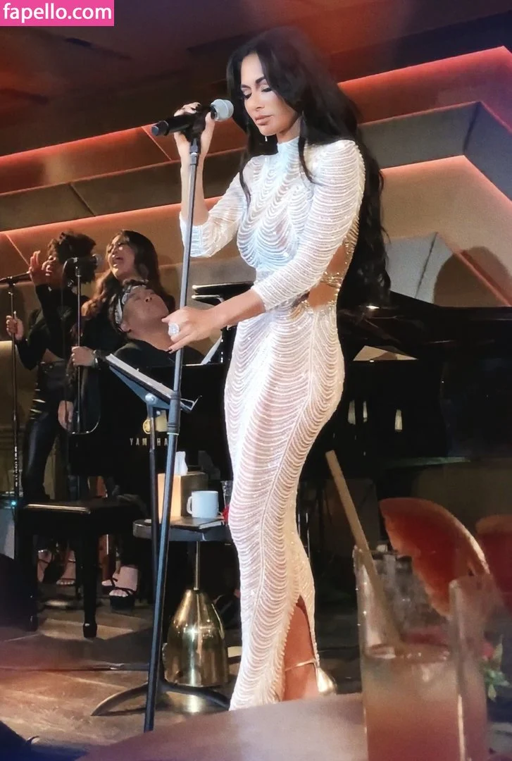 Nicole Scherzinger Onlyfans Photo Gallery 