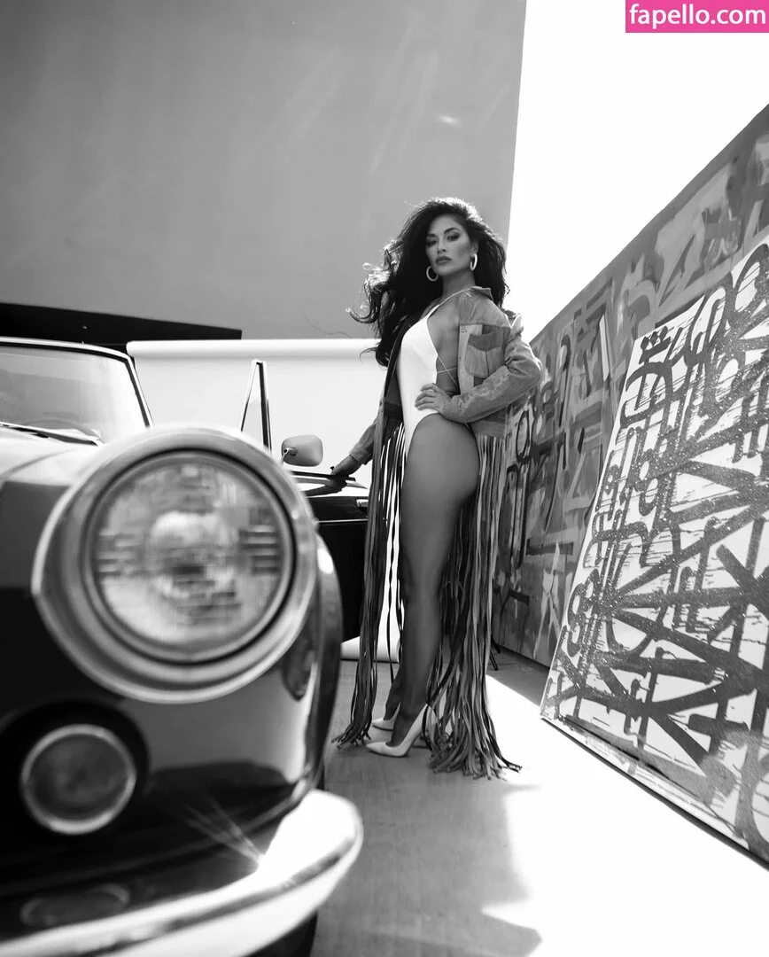 Nicole Scherzinger Onlyfans Photo Gallery 