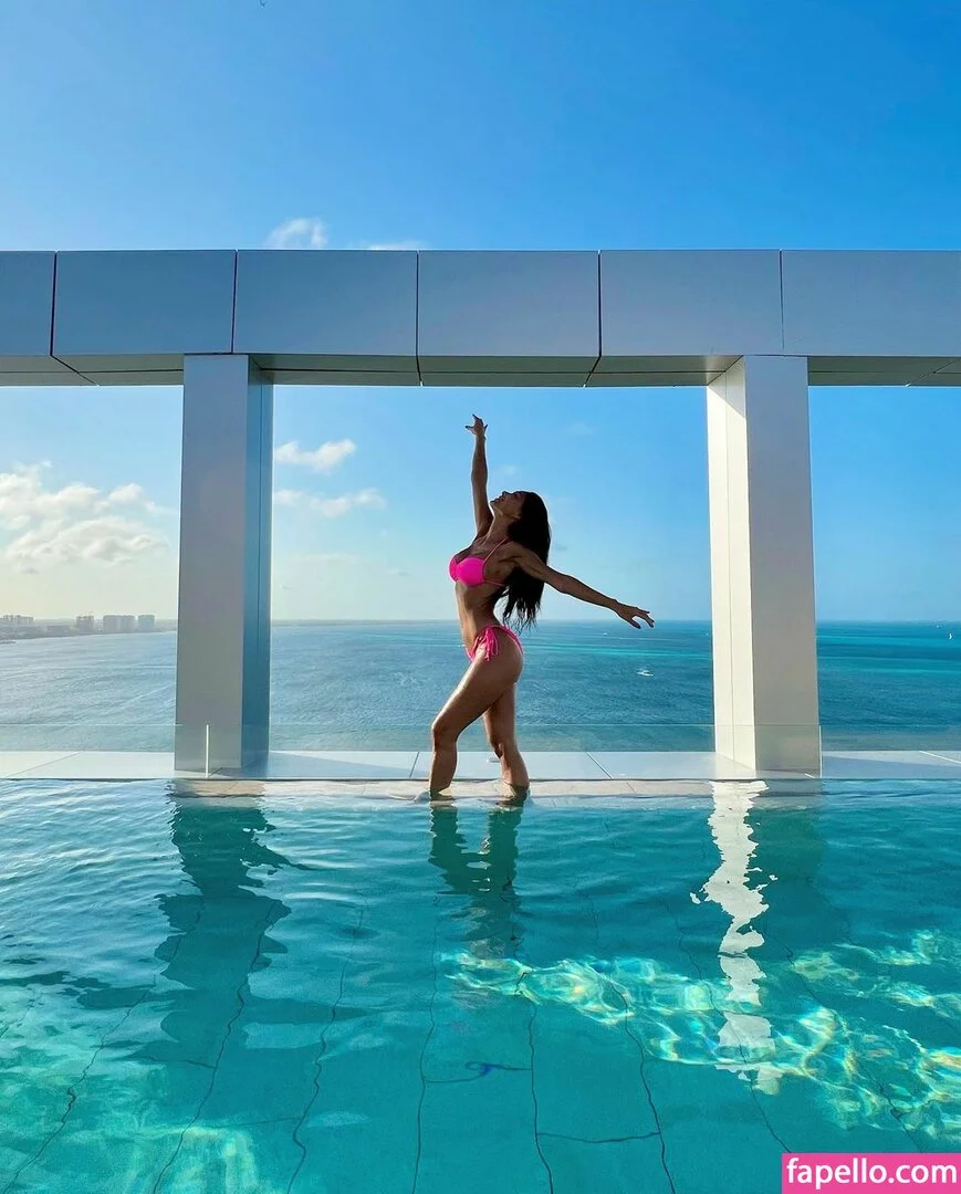 Nicole Scherzinger Onlyfans Photo Gallery 