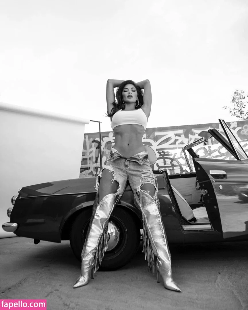 Nicole Scherzinger Onlyfans Photo Gallery 