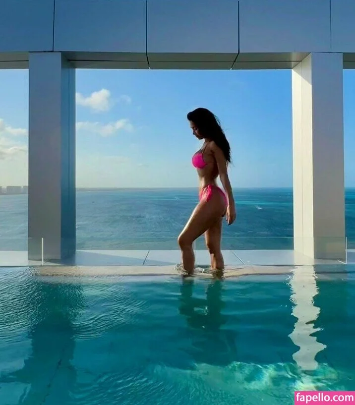 Nicole Scherzinger Onlyfans Photo Gallery 