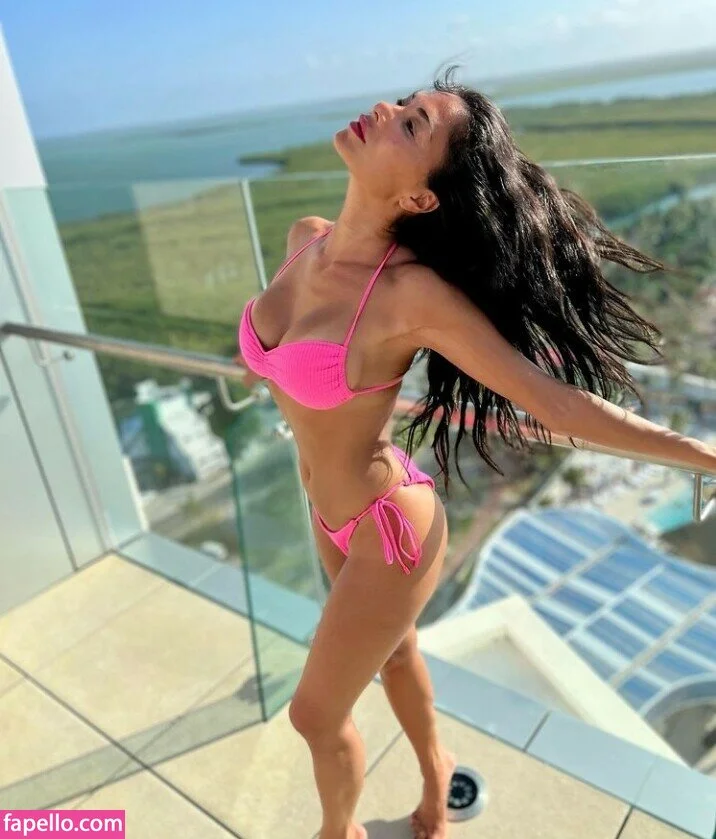 Nicole Scherzinger Onlyfans Photo Gallery 