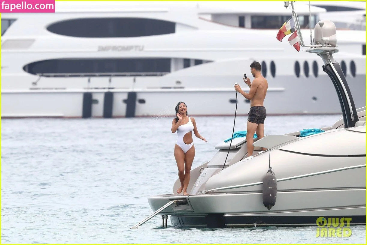 Nicole Scherzinger Onlyfans Photo Gallery 