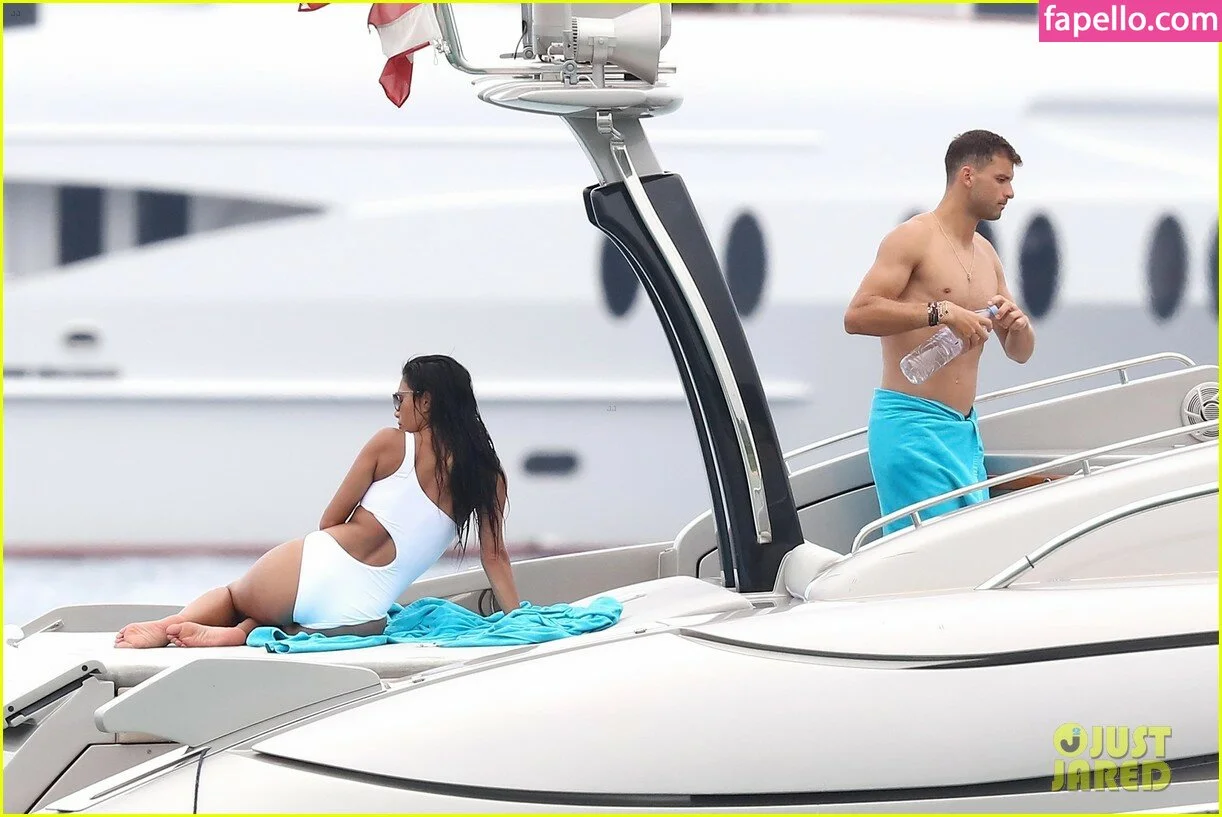 Nicole Scherzinger Onlyfans Photo Gallery 