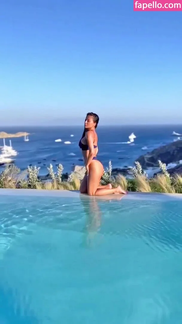 Nicole Scherzinger Onlyfans Photo Gallery 