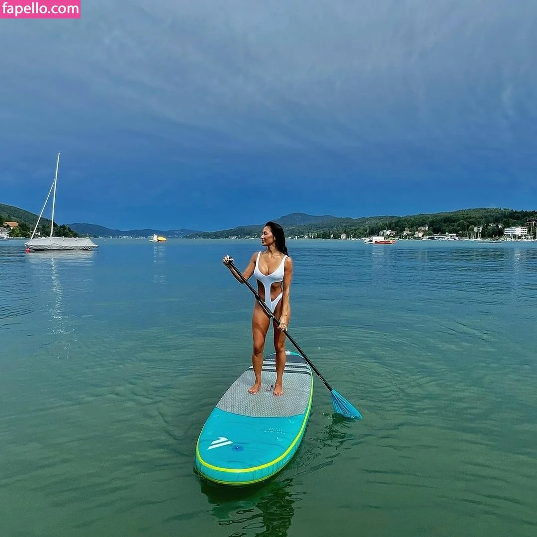 Nicole Scherzinger Onlyfans Photo Gallery 