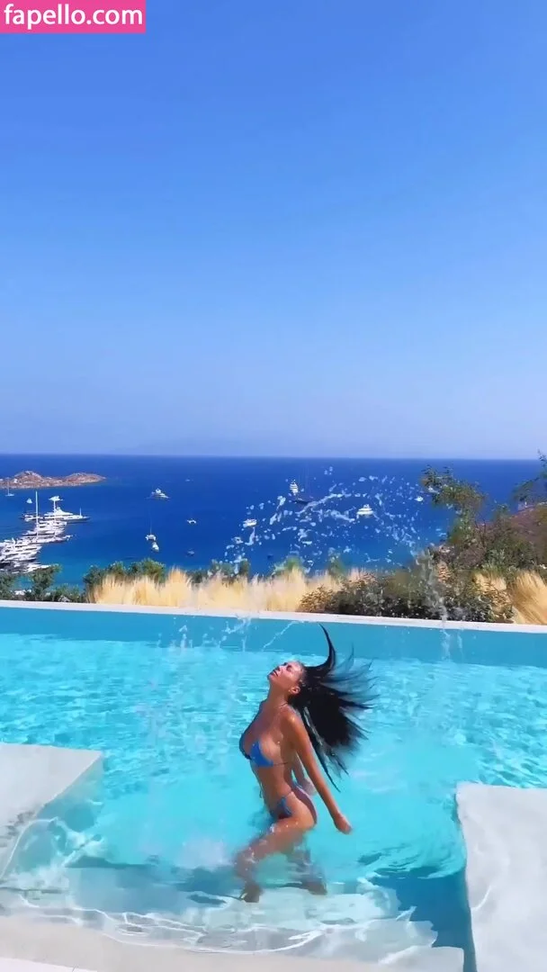 Nicole Scherzinger Onlyfans Photo Gallery 