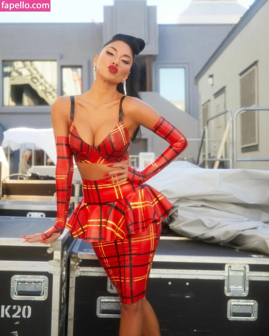 Nicole Scherzinger Onlyfans Photo Gallery 