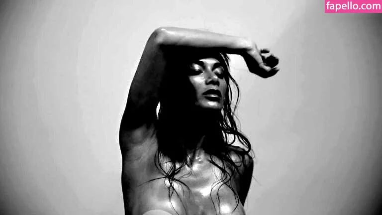 Nicole Scherzinger Onlyfans Photo Gallery 