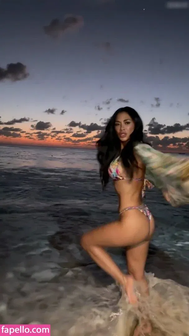 Nicole Scherzinger Onlyfans Photo Gallery 