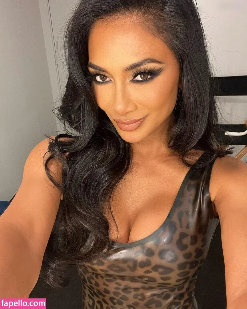Nicole Scherzinger Onlyfans Photo Gallery 