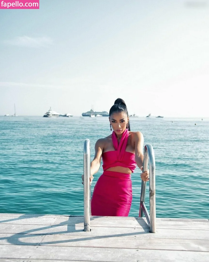 Nicole Scherzinger Onlyfans Photo Gallery 