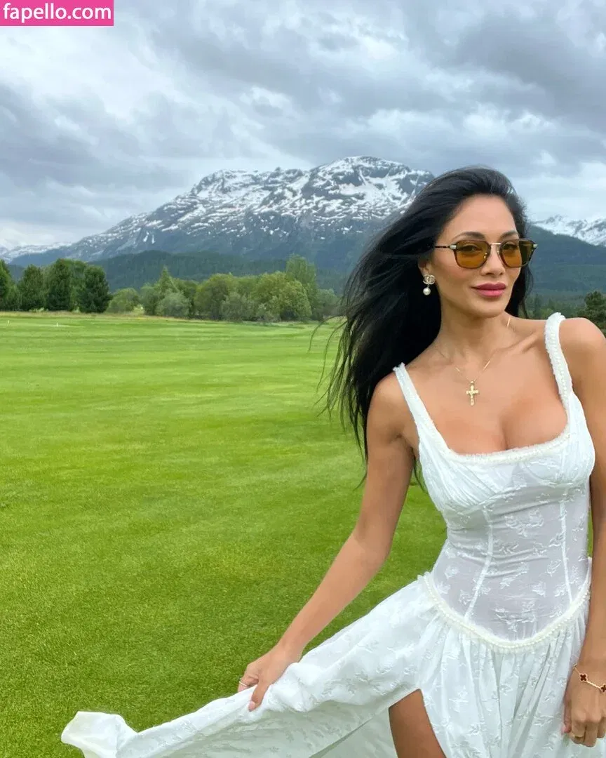 Nicole Scherzinger Onlyfans Photo Gallery 