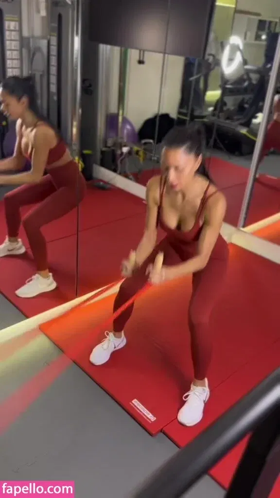 Nicole Scherzinger Onlyfans Photo Gallery 