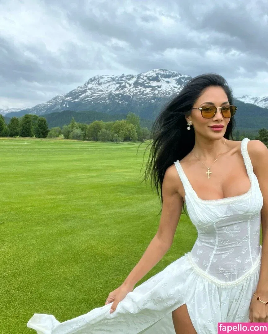 Nicole Scherzinger Onlyfans Photo Gallery 