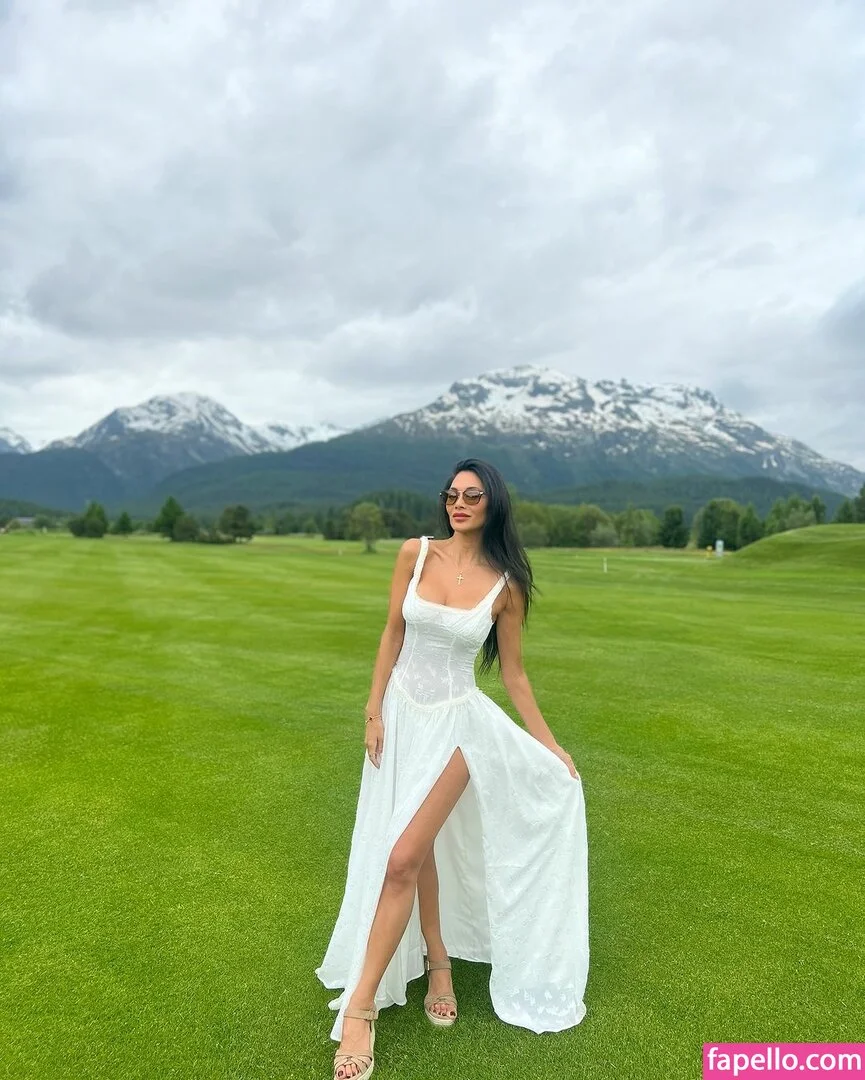 Nicole Scherzinger Onlyfans Photo Gallery 