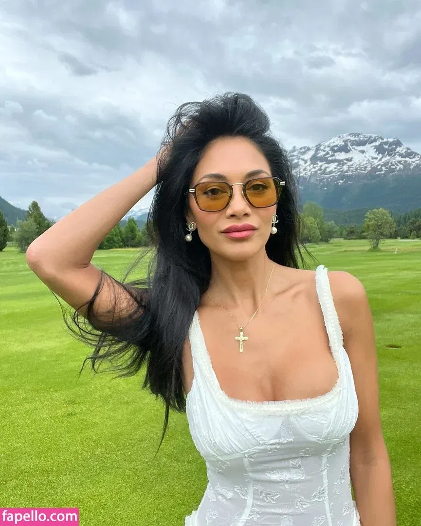 Nicole Scherzinger Onlyfans Photo Gallery 