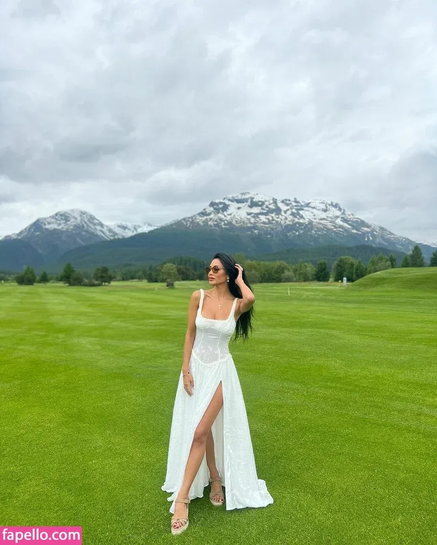 Nicole Scherzinger Onlyfans Photo Gallery 