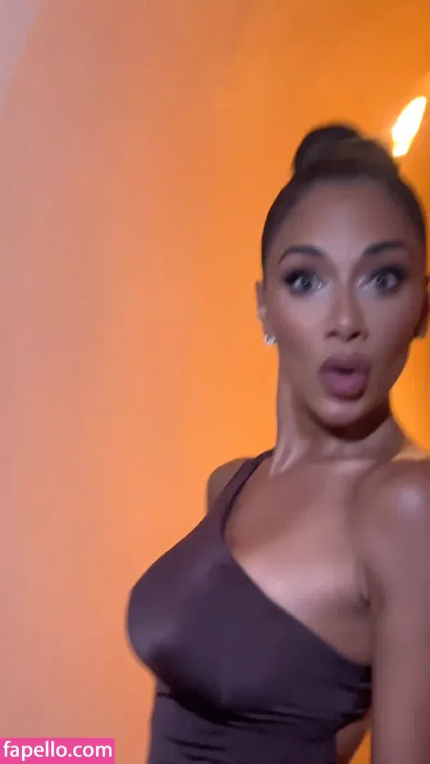 Nicole Scherzinger Onlyfans Photo Gallery 