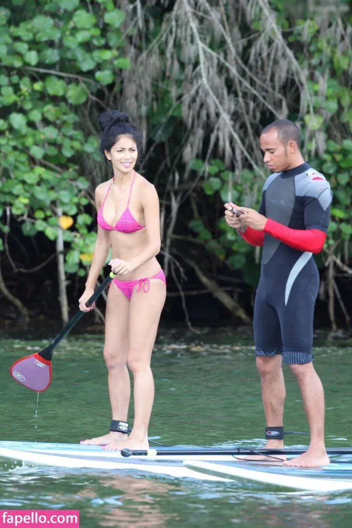 Nicole Scherzinger Onlyfans Photo Gallery 