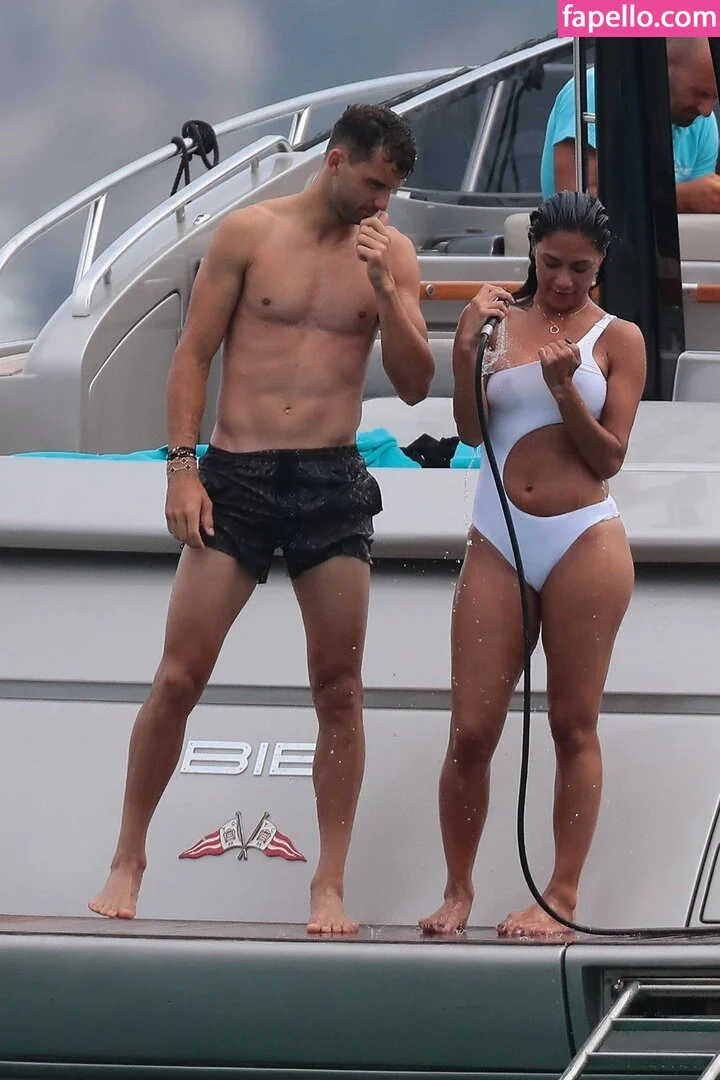 Nicole Scherzinger Onlyfans Photo Gallery 