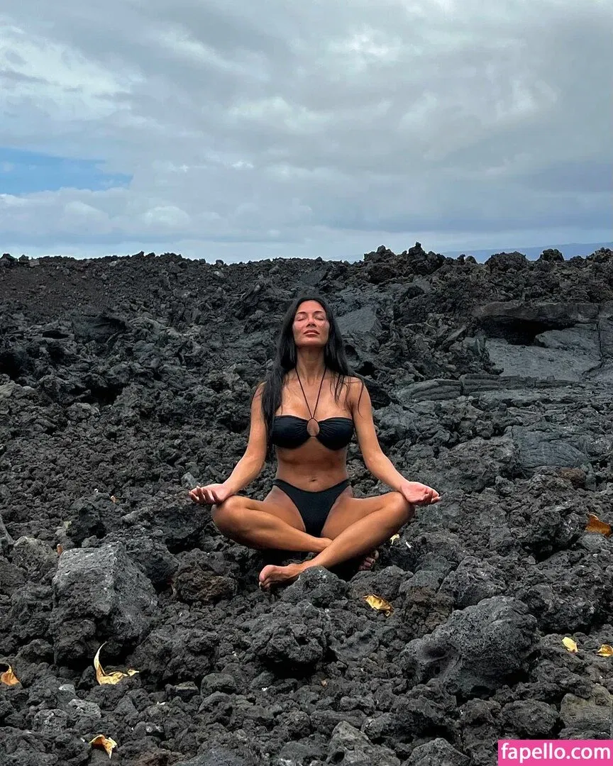 Nicole Scherzinger Onlyfans Photo Gallery 