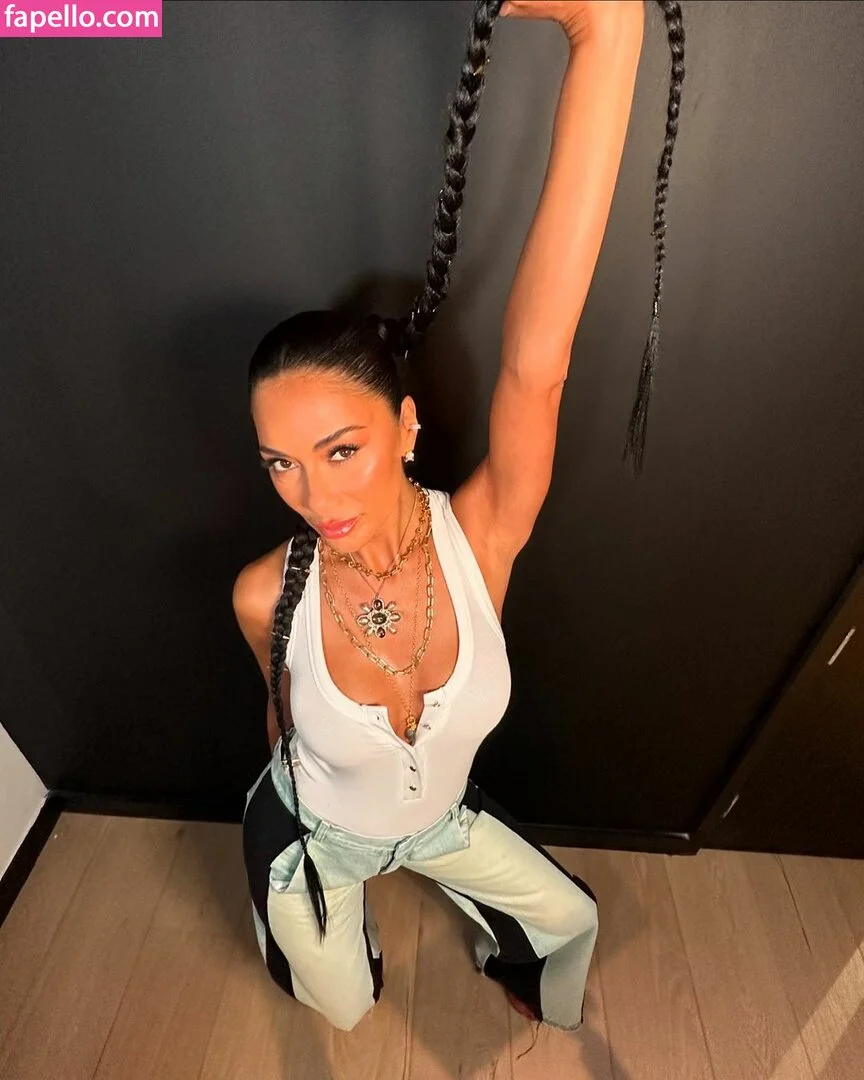 Nicole Scherzinger Onlyfans Photo Gallery 