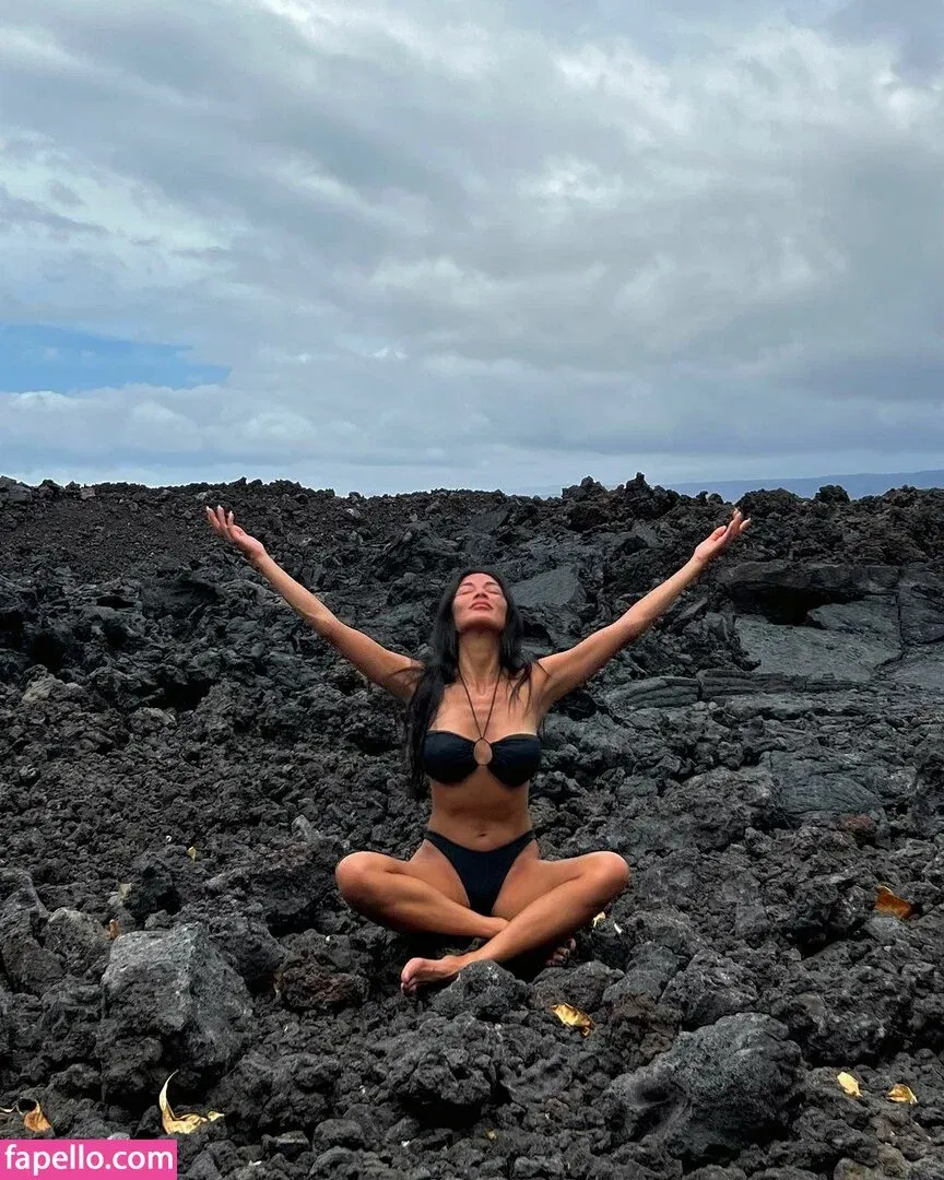 Nicole Scherzinger Onlyfans Photo Gallery 