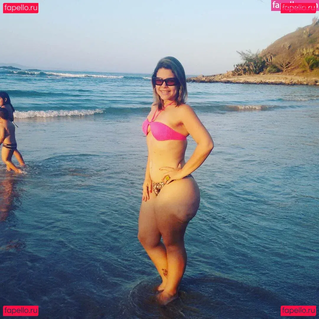 Regiara Souza Onlyfans Photo Gallery 