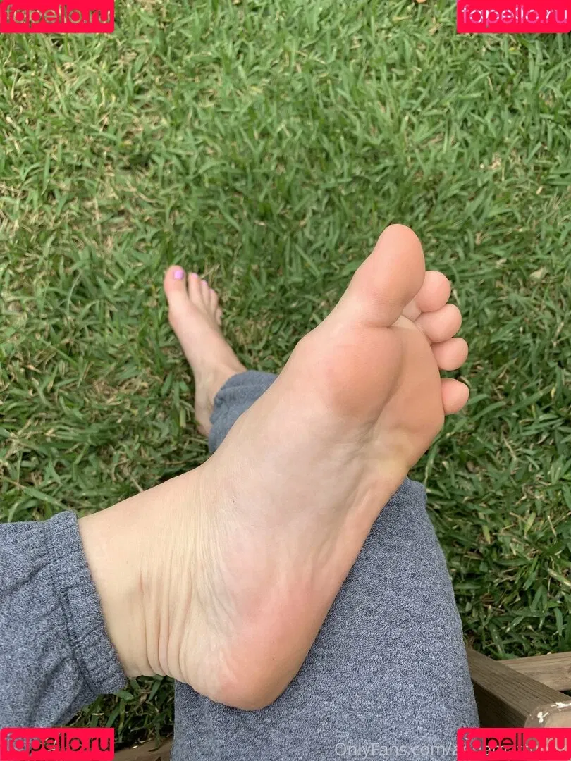 officialannamatthews Onlyfans Photo Gallery 