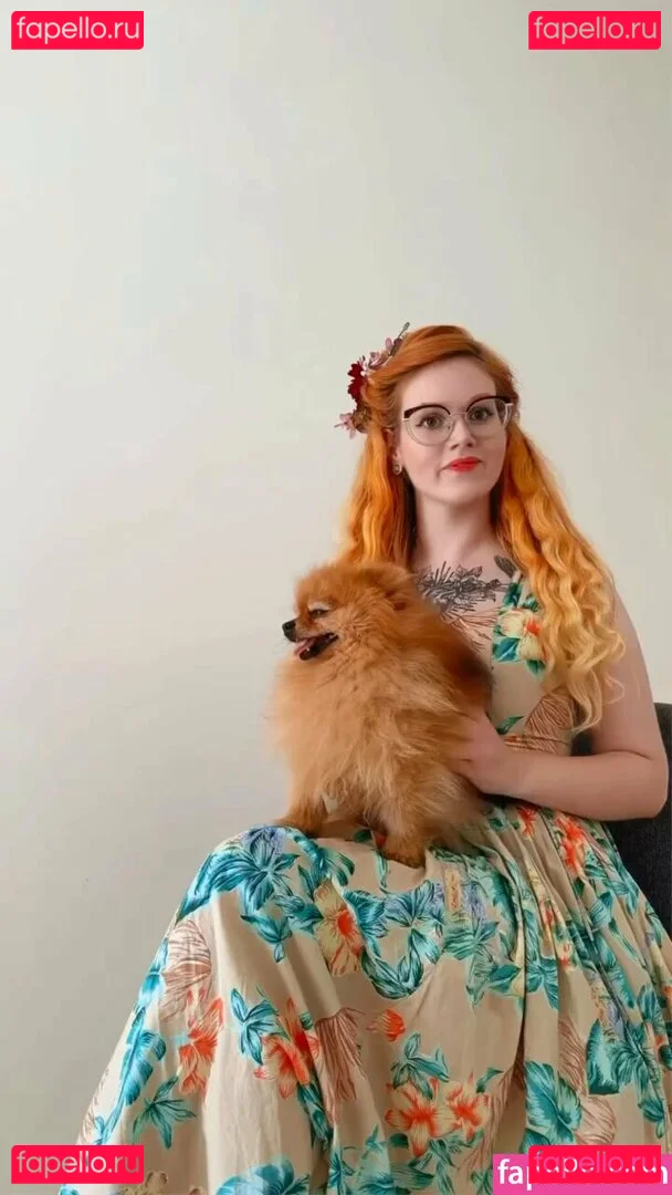 Niki Foxmutt Onlyfans Photo Gallery 