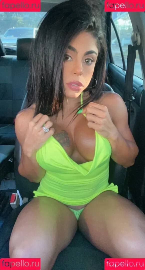 Yanet Onlyfans Photo Gallery 