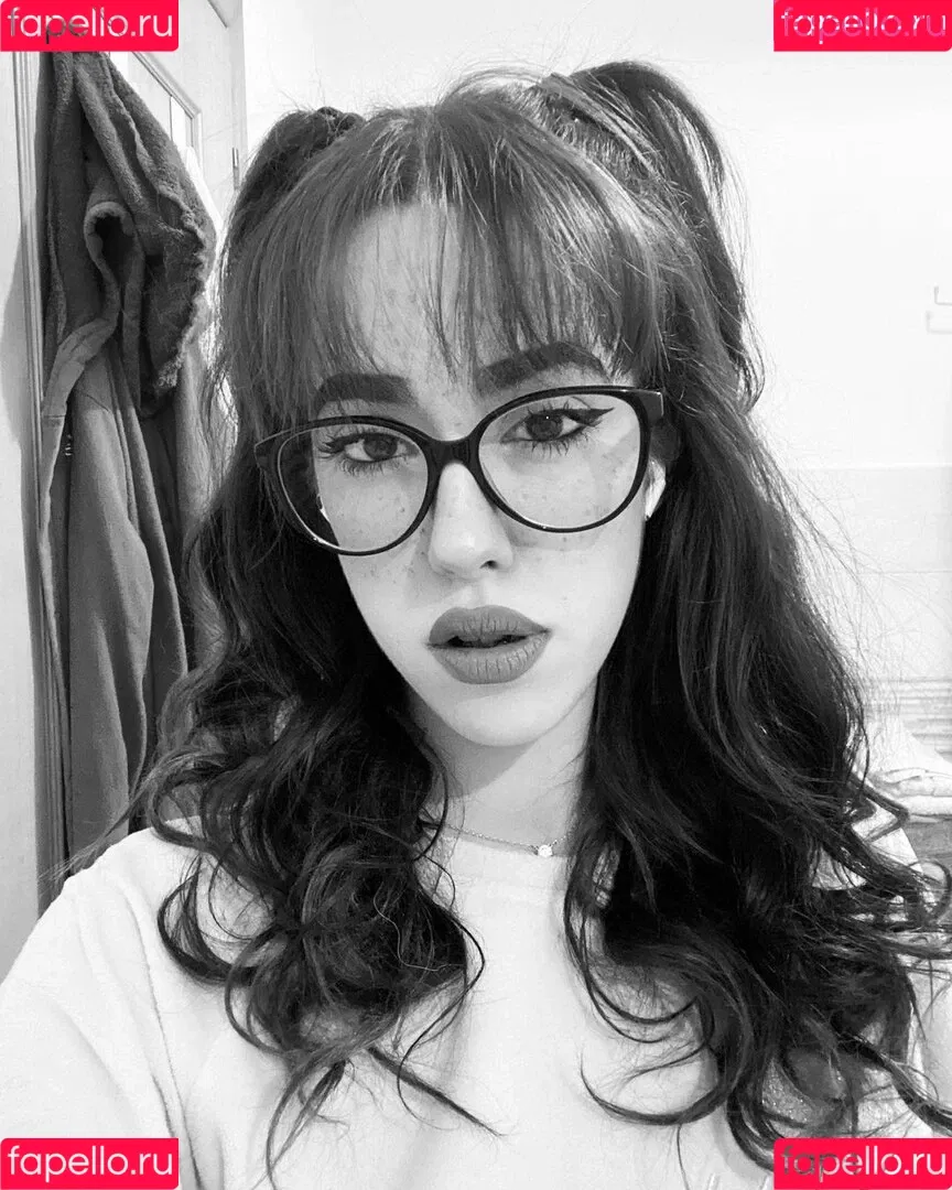 Kary_ASMR Onlyfans Photo Gallery 